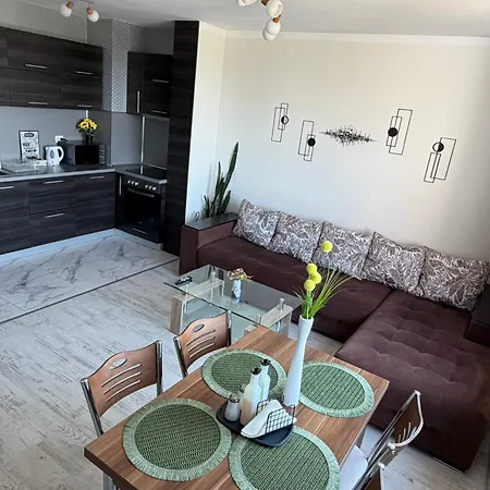 карина Apartment Varna